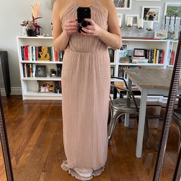 Pink Gown - Picture 2 of 10